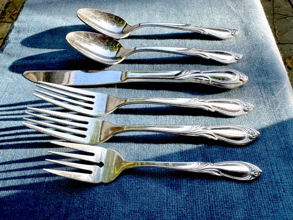 Retroneu Stephanie Stainless Steel Flatware – Choose Your Piece, Vintage Pattern, Very Good Condition
