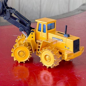 Morooka MST1500VD Tracked Site Dumper - Joal 1:50 Scale
