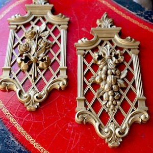Vintage Syroco Wall Decor, Pair: Gold Scrolling Wall Plaques with Flowers & Fruit / 1970s Wall Decor / Gold Syroco Wall Hangings, Pair