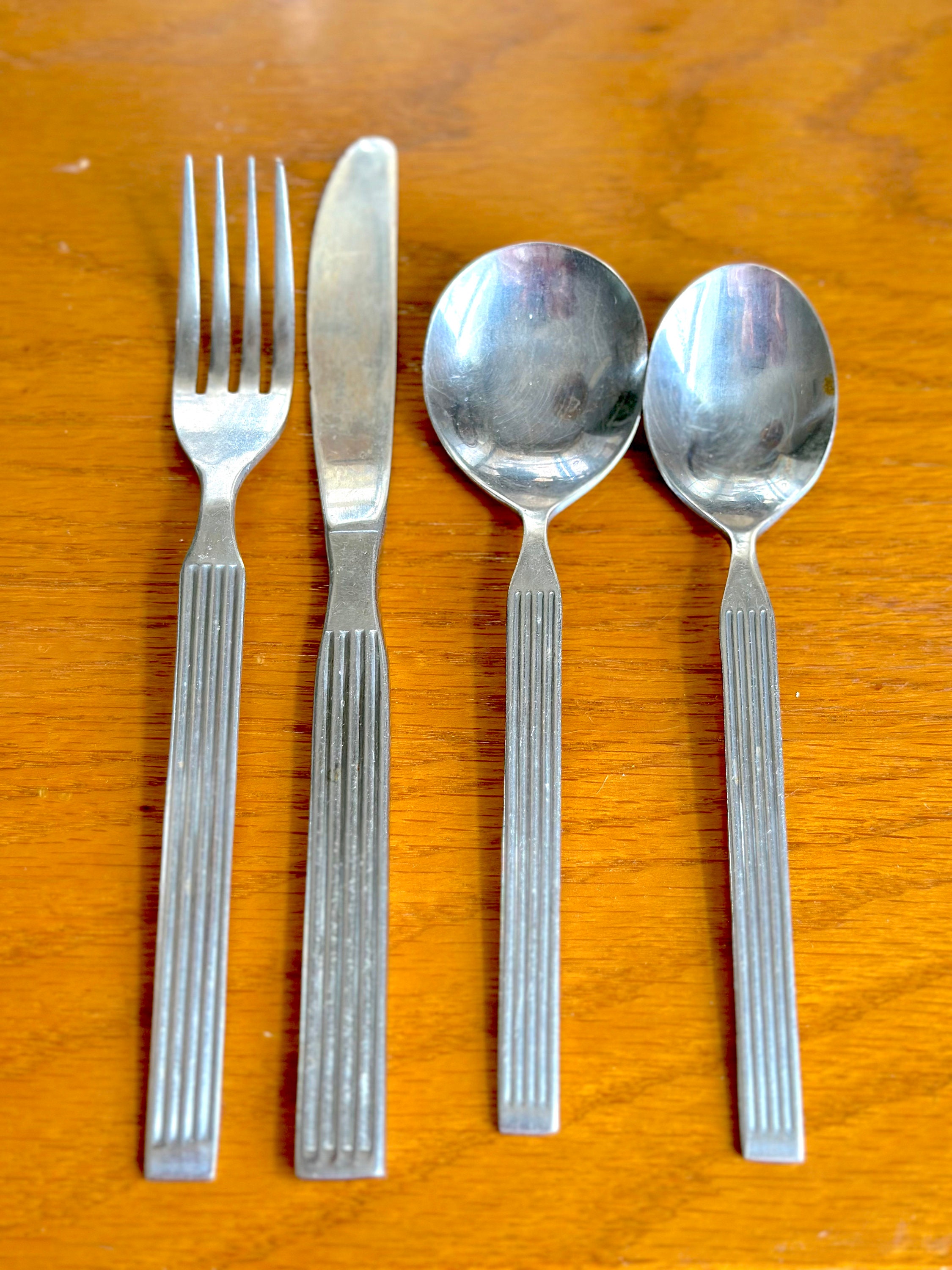 Stainless Silverware / Delco Stainless Korea Linnea Pattern