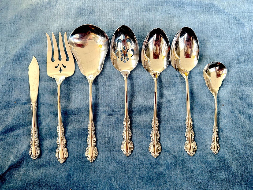 Oneida Shell Pattern Vintage Oneida