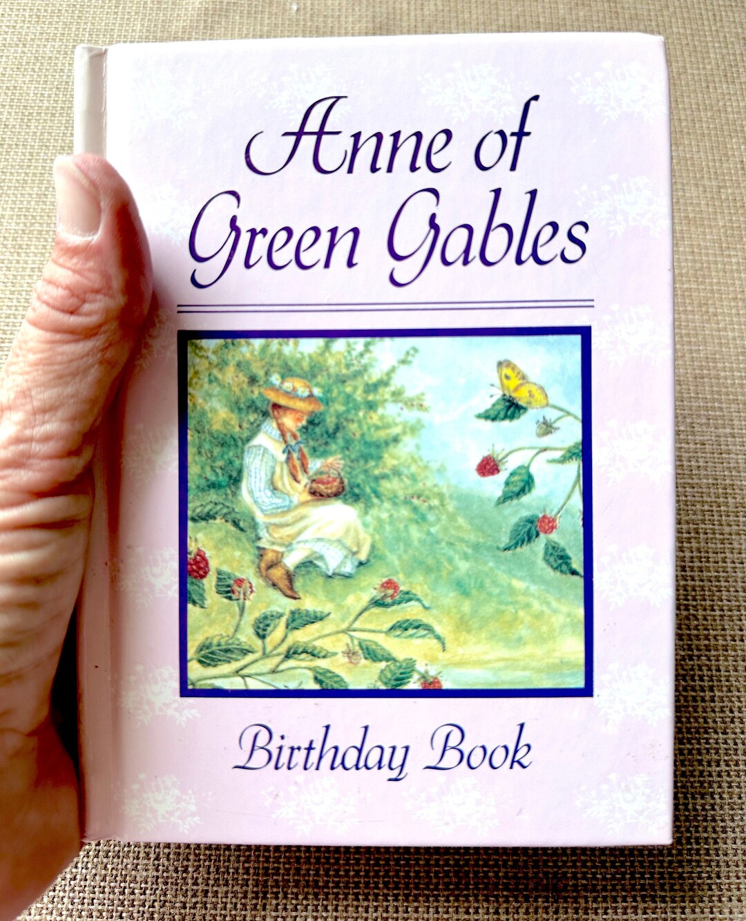 トップス 80's vintage Anne of Green Gables sweat Vintage Green Gables Illustration Sweatshirt – Shop At Sullivan