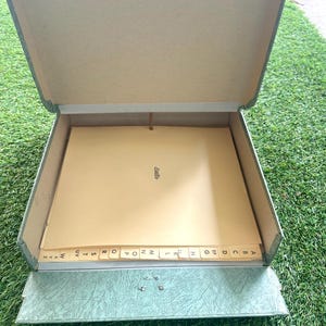 Vintage Green Mottled File Box With Clip and Faux-book Binding