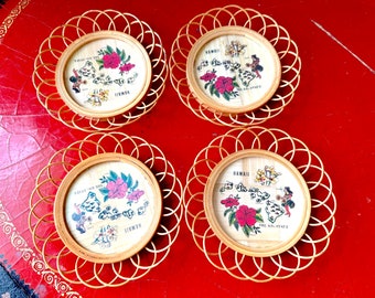 Charming Vintage Hawaii Coaster Set with Rattan "Lace" Edges / Four Vintage Souvenir Coasters from Hawaii