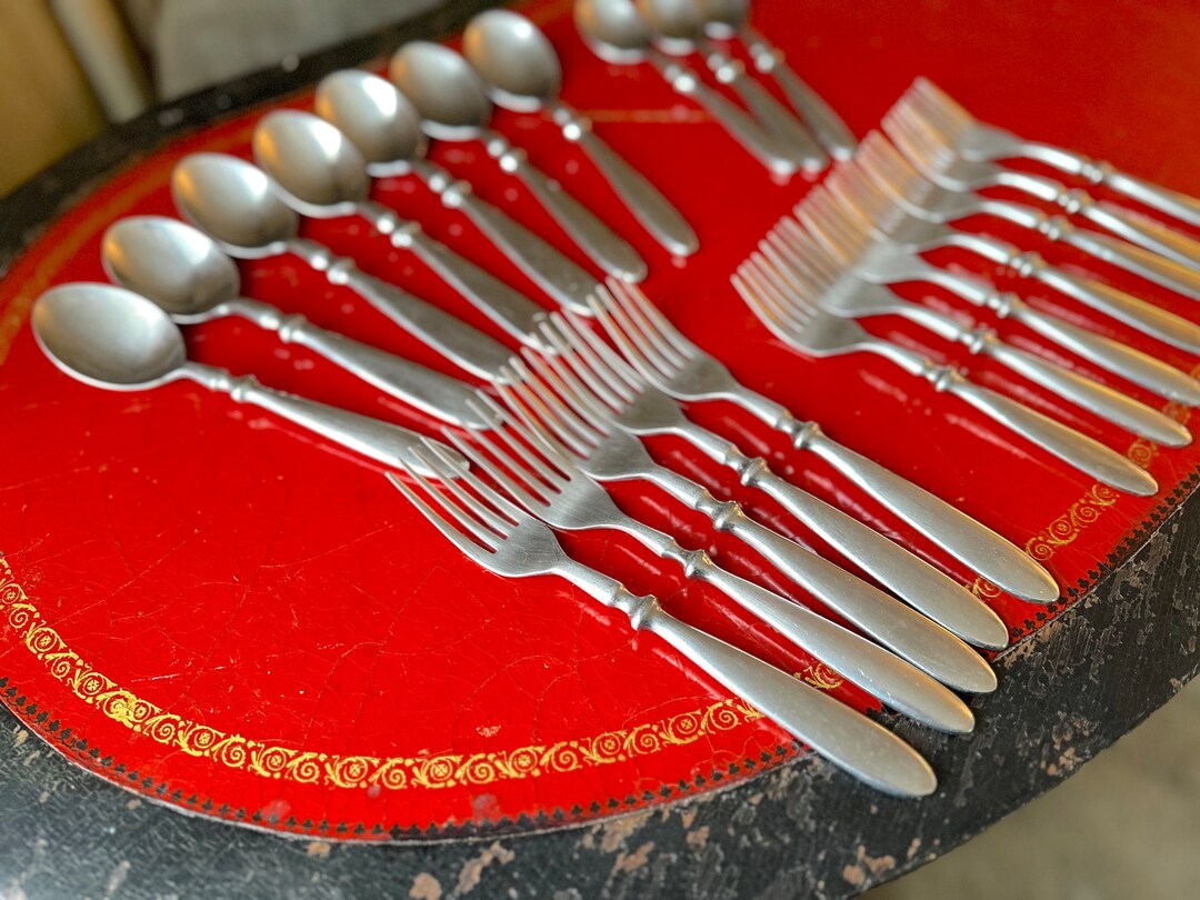 Cambridge Townhouse Forks and Spoons Sold Separately and in Pairs