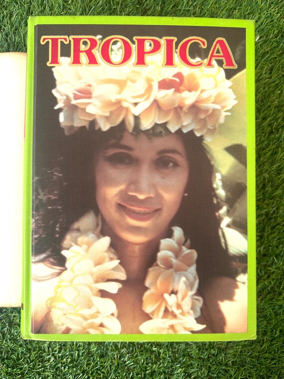 Vintage Tropical Plant Encyclopedia Packed With Color Photos