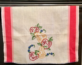 Vintage Linen Tea Towel with Embroidered Fruit / Farmhouse Kitchen Gift / Vintage Cook's Towel