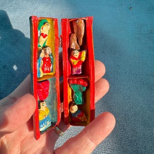 Vintage Peruvian Secret Nativity Inside What Looks Like an Instrument / Miniature Nativity Instrumentos Ramos