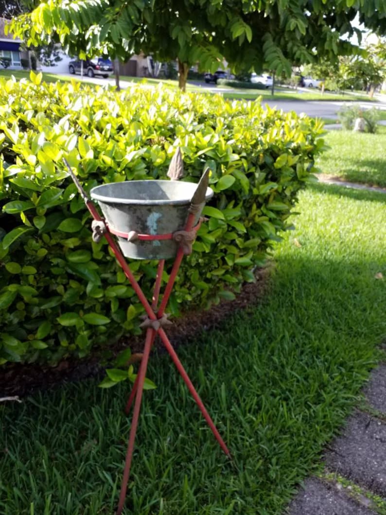 Directoire Tole 1950s Plant Stand Zinc Planter Iron Stand Rams Heads Arrows Neoclassical Vintage Garden Hollywood Regency