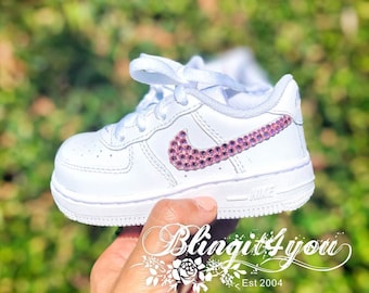 Baby nikes pink online