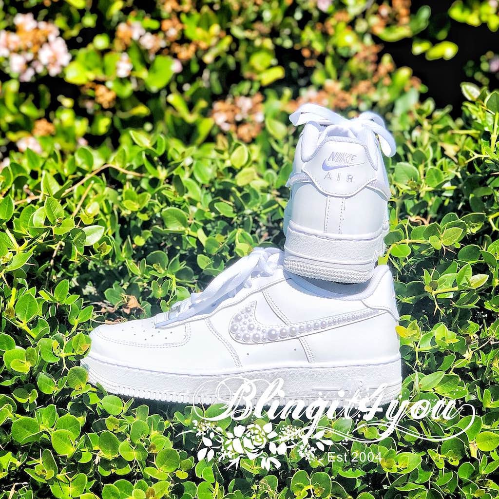 Nike Air Force 1 Low Shoes with Pearl, Pearl Nike Pearl Wedding Shoes, Handmade Nike Swooshes