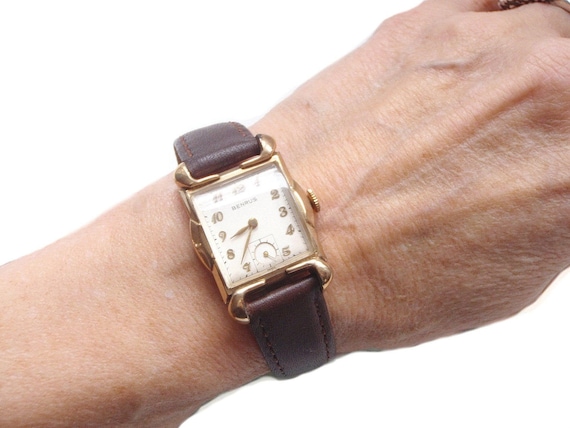 1940s Benrus Unisex Watch~Vintage Benrus Fancy Unisex Mens and Womens Watch Great Gifts for Him, Groomsman, Groom. Husband Gifts