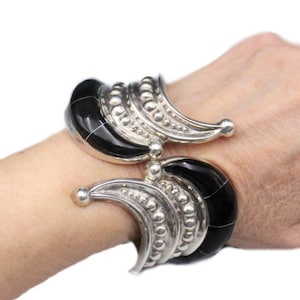 Taxco Silver Onyx Clamper Cuff Bracelet  Beautiful Vintage Taxco Mexican Silver Chunky Clamper with Inlaid Onyx Bands  Unique Gifts for Her