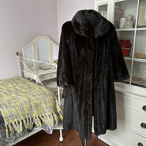 Elegant Dark Brown Mink Fur Coat~Vintage, Ladies Mink Fur Coat, Mink Fur Stroller 3 Season Fur Coat Hollywood Glam Fur Size M/L Gift for Her