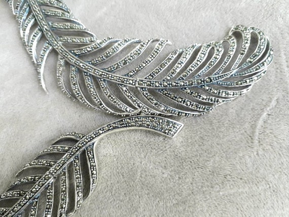 Sterling Hinged Feather Necklace~Red Carpet Silve… - image 9