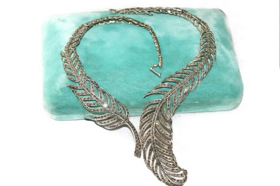 Sterling Hinged Feather Necklace~Red Carpet Silve… - image 1