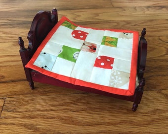 Miniature Charley Harper patchwork quilt, 6” x 6”