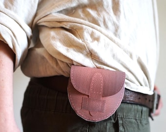 Leather satchel pouch with belt loop - Cosplay Prop Template | Print for parties or events - PDF Digital print - INSTANT DOWNLOAD