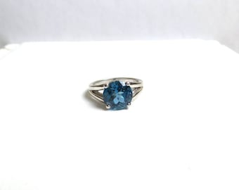 Blue Topaz Ring/ london Blue Topaz/ Sterling Silver Blue Topaz Ring/ December Birthstone/ Blue Topaz Engagement Ring/ Blue Gemstone/Birthday