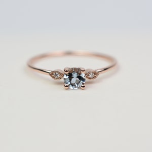 Aquamarine Ring / 14k Gold Aquamarine Ring / Diamond Aquamarine Ring / March Birthstone Ring / Dainty Aquamarine Ring /Stackable Aquamarine