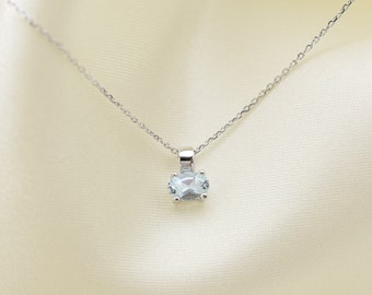 Aquamarine Solitaire Oval Necklace 0.42CT / 14k Gold Aquamarine Necklace / Oval Aquamarine Necklace / Blue Gemstone Necklace / March Aqua
