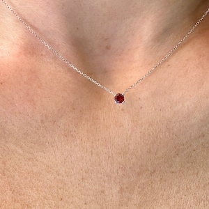 Garnet Necklace/ 14k Gold Garnet Necklace/ Dainty Garnet Necklace/ January Birthstone/ Gemstone Necklace/ Birthday Gift/ Solitaire Garnet