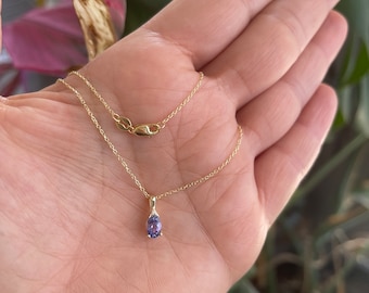 Tanzanite Diamond Necklace / Gold Tanzanite Diamond Necklace / 14k Gold Tanzanite Solitaire Necklace / Light Purple Tanzanite Necklace /Oval