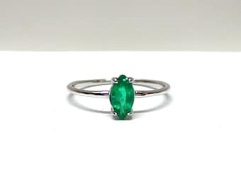 Emerald Ring / 14k Gold Emerald Ring/ Marquise Emerald ring / Columbian Emerald Ring / May Birthstone Ring / Dainty Emerald Ring
