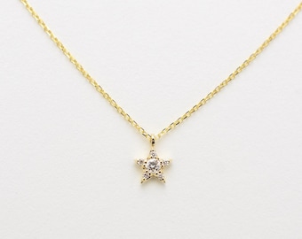 Diamond Star Necklace 0.10cts / 14k Gold Small Celestial Necklace / Mini Layering Necklace / Star Charm / Dainty Star / Minimalist Star