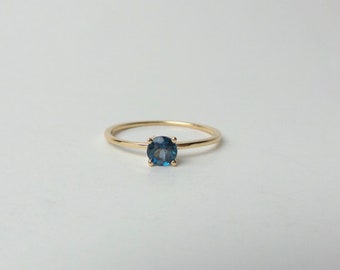 London Blue Topaz Ring / 14k Gold Blue Topaz Ring / London Blue Topaz Solitaire Ring / London Blue Topaz Engagement Ring / Blue Topaz Ring