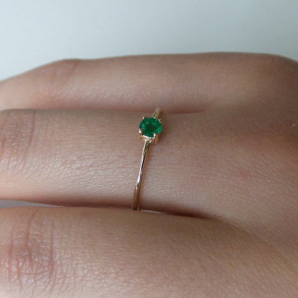 Emerald Ring / Natural Emerald Ring / 14k Gold Emerald / Columbian Emerald Ring / May Birthstone Ring / Dainty Emerald Ring / Delicate