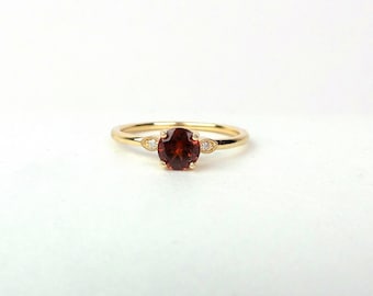 Garnet Ring / Diamond Garnet Ring / 14k Gold Garnet Ring / January Birthstone Ring / Dainty Garnet Ring /Stackable Garnet Ring