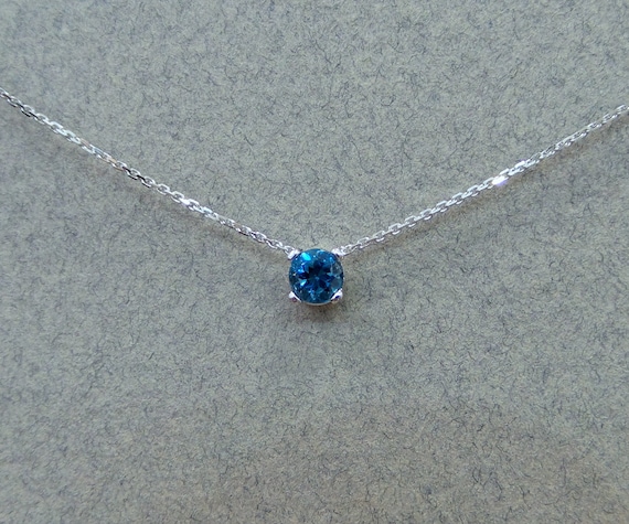 Blue Topaz Necklace 0.25ct / 14k Gold 