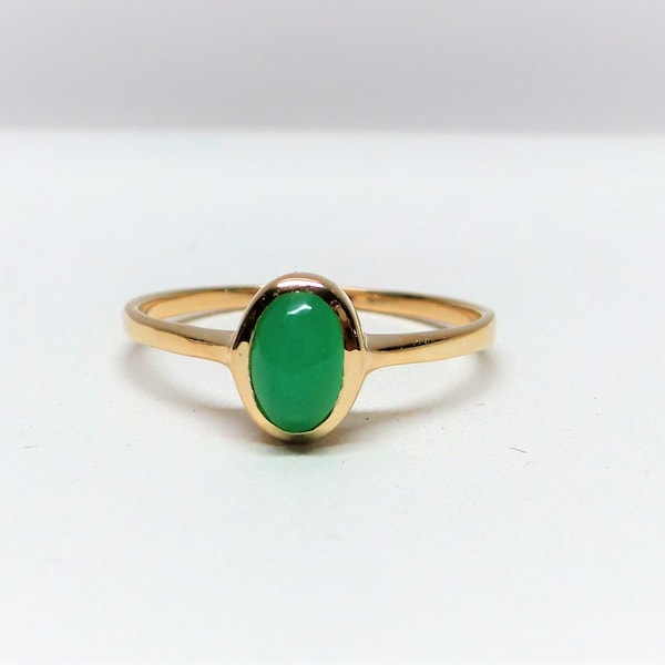 Jade Ring / Natural Jade Ring / 14k Gold Jade Ring / Bezel Set Oval Jade Ring / Solitaire Jade Ring /  Dainty Jade