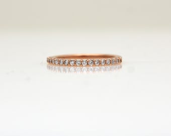 Diamond wedding band 0.28ct / 14k Gold Diamond Stackable Ring / Thin Solid Gold Diamond Ring / Layering Diamond Ring