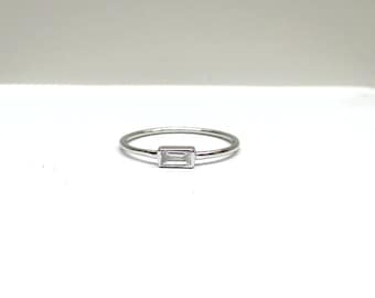 Diamond Baguette Ring 0.15ct / 14k White Gold Diamond Ring / Diamond Ring / Bezel Set Diamond Ring / Solitaire Diamond Ring /  Dainty Diamon