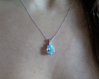 Aquamarine Necklace / 14k White Gold Aquamarine Necklace with Diamond /  Oval Aquamarine Necklace / Blue Gemstone Necklace / March Birthsone