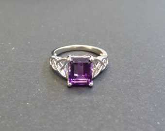 Amethyst Ring/ Sterling Silver Amethyst Ring/ Amethyst Emerald Cut Engagement Ring/ Purple Amethyst Ring/ February Birthstone/ Genuine Gem
