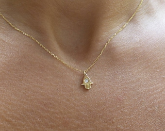 Hamsa Necklace / 14 Gold Hamsa Necklace with Diamond / Gold Diamond Hamsa Necklace / Tiny Hamsa Necklace / Small Hamsa Necklace / Hamsa