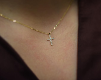 Small Diamond Cross Necklace / Dainty  Diamond Cross / 14k Gold Diamond Cross / Small Diamond Cross / Baptism Gift / Communion /Gold Diamond