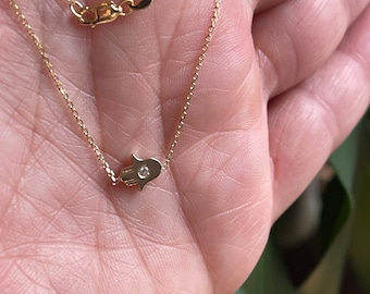 Diamond Hamsa Necklace / 14 Gold Hamsa Necklace / Solid 14k Gold Diamond Hamsa Necklace / Tiny Hamsa Necklace / Small Hamsa Necklace / Hamsa