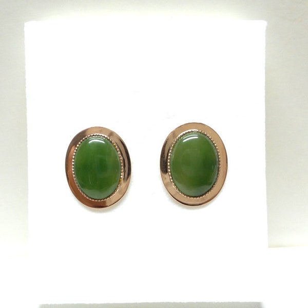 Jade Earring / Natural Earring / 14k Gold Jade Scewback Earrings / Bezel Set Oval Jade / Green Jade Earring