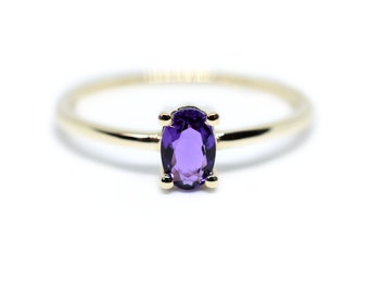 Amethyst Solitaire Ring / 14k Gold Amethyst Oval Ring / February Birthstone Ring / Purple Amethyst