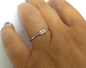 Handmade 14k White Gold Baguette Diamond Ring: Dainty Solitaire
