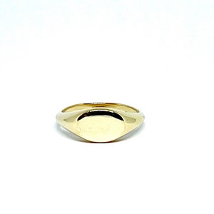 Personalized Signet Ring / Gold Signet Ring / 14k Gold Engravable Signet Ring / Statement Ring