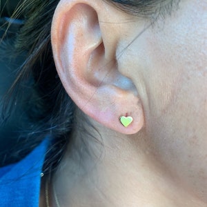 14k Gold Heart Earrings: Lightweight Everyday Studs