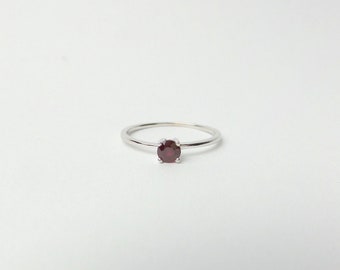 Ruby Ring / 14k White Gold Ruby Ring / Ruby Solitaire Ring / Dainty Ruby Ring / Gold Stackable Ring / Gold Ruby Ring / July Birthstone