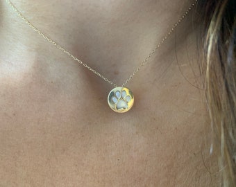 Paw Print Necklace / 14k Gold Paw Print Necklace / Mother of Pearl Pet Paw Necklace / Favorite Pet Paw Print Necklace