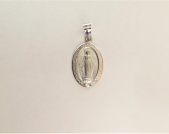 Virgin Mary Pendant / 14k White Gold Virgin Mary Pendant / Guadalupe Pendant / Virgin Mary Medallion Pendant / Solid Gold Mary Pendant