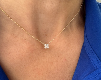 Diamond Flower Necklace / 14k White Gold Diamond Cluster Necklace 0.20ct / Bridal Diamond Solitaire Necklace / Minimalist Cluster Necklace